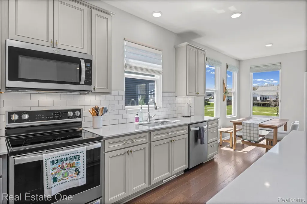 30067 Turtle Creek Circle Lyon Charter Township MI 48165