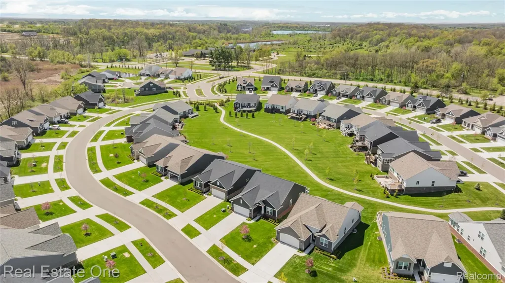 30067 Turtle Creek Circle Lyon Charter Township MI 48165