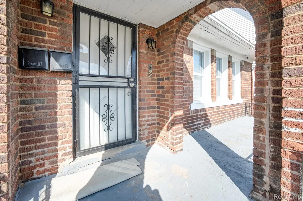 15739 Washburn Street Detroit City MI 48238