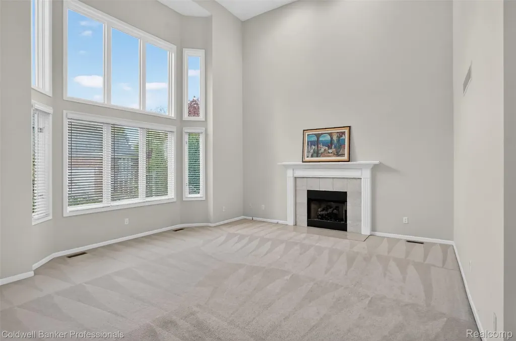1357 Kentfield Drive Rochester City MI 48307