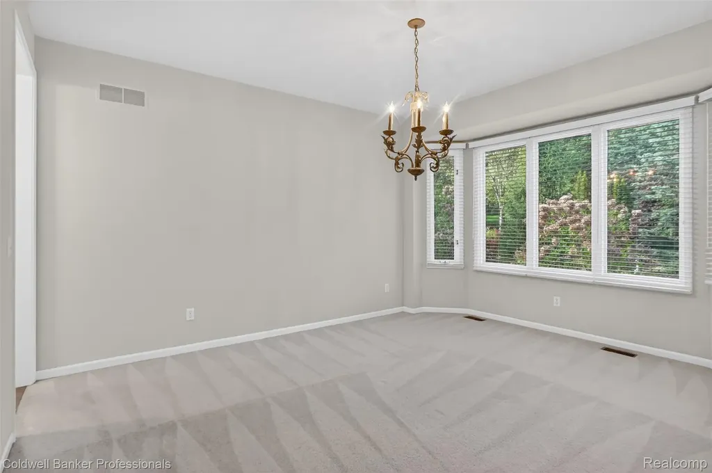 1357 Kentfield Drive Rochester City MI 48307