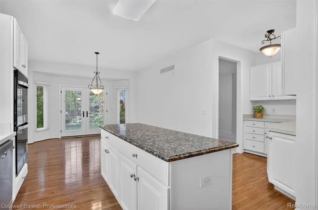 1357 Kentfield Drive Rochester City MI 48307