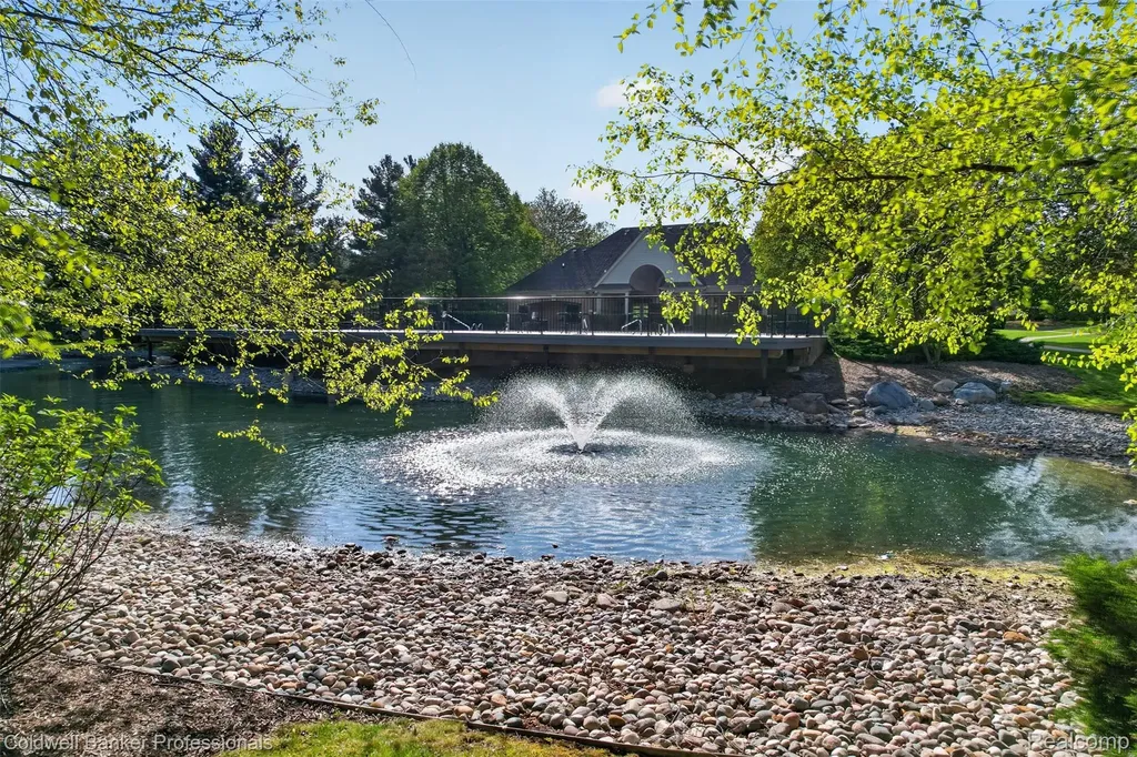 1357 Kentfield Drive Rochester City MI 48307