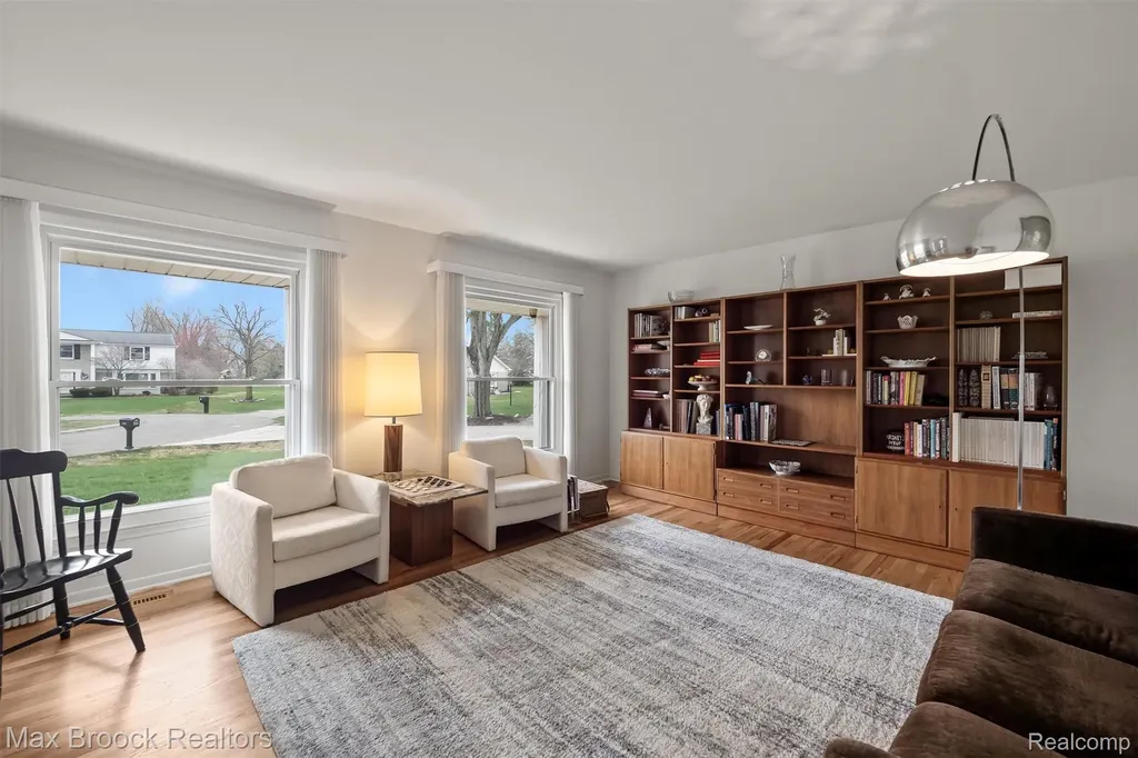 6540 Alderley Way West Bloomfield Charter Township MI 48322