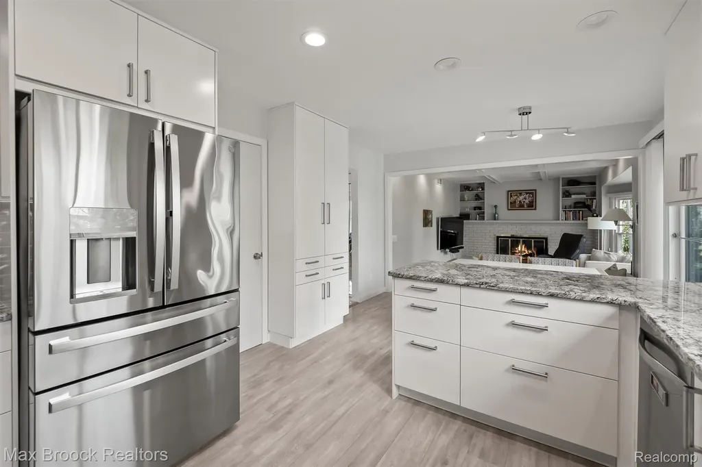 6540 Alderley Way West Bloomfield Charter Township MI 48322