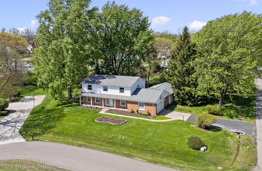6540 Alderley Way West Bloomfield Charter Township MI 48322