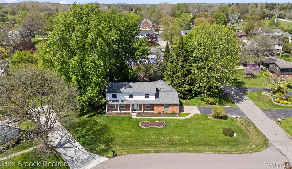 6540 Alderley Way West Bloomfield Charter Township MI 48322