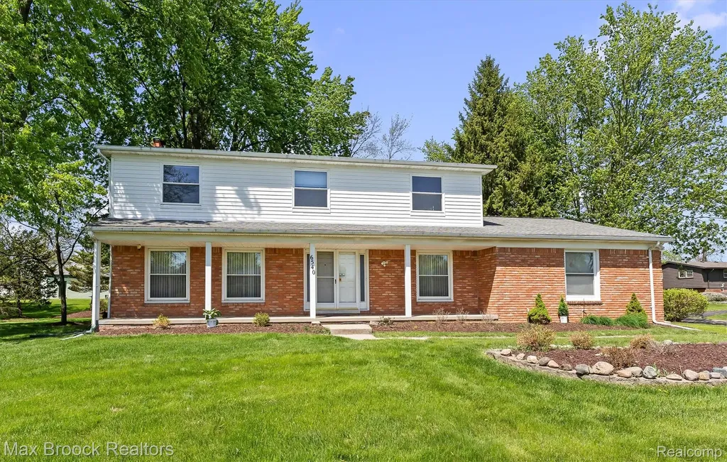 6540 Alderley Way West Bloomfield Charter Township MI 48322