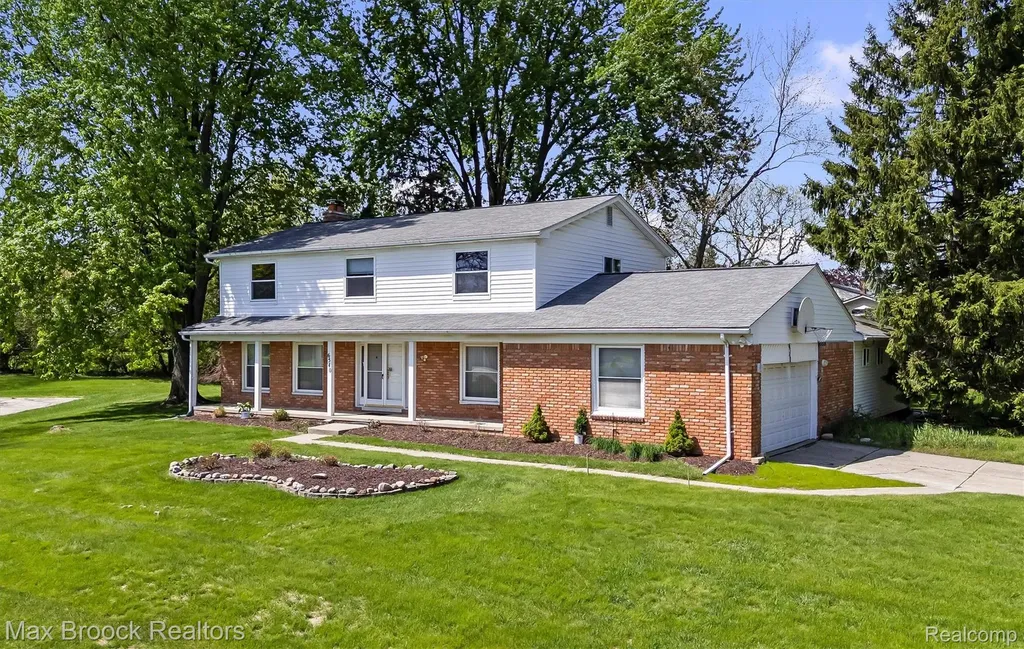 6540 Alderley Way West Bloomfield Charter Township MI 48322
