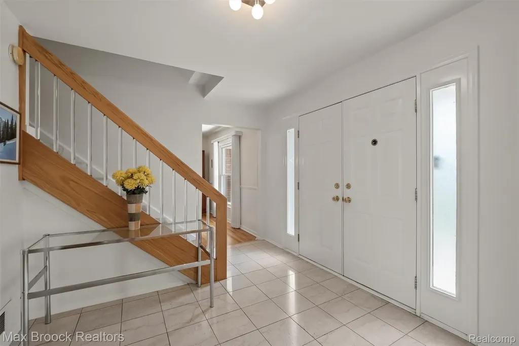 6540 Alderley Way West Bloomfield Charter Township MI 48322