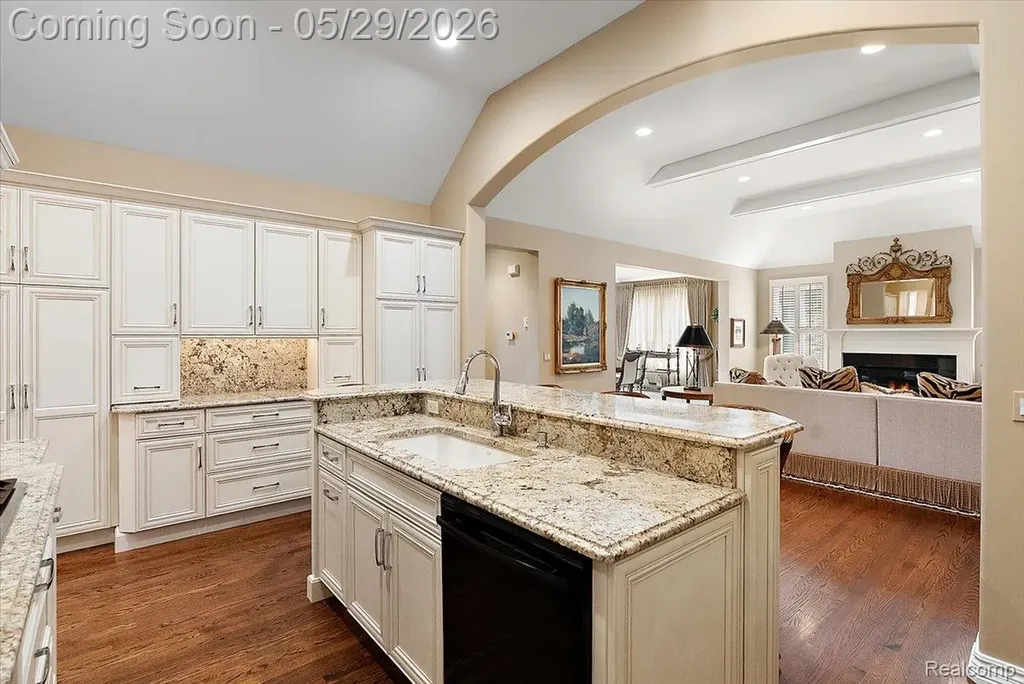 2570 Stoneykirk Court Oakland Charter Township MI 48306