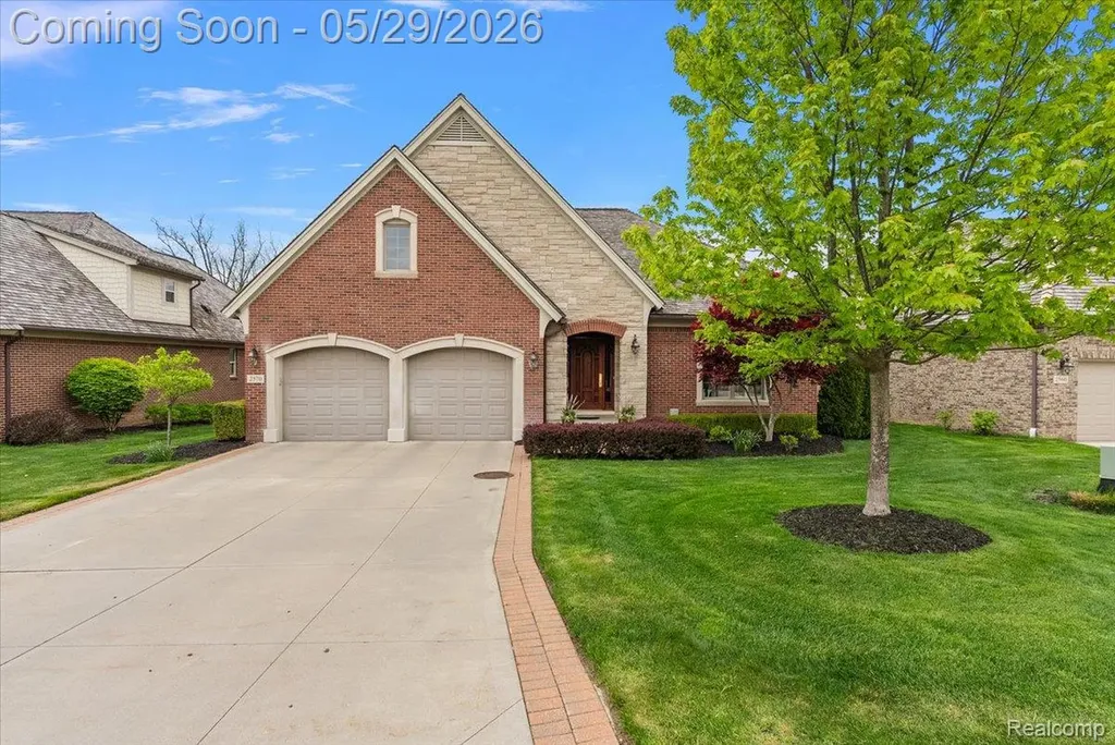 2570 Stoneykirk Court Oakland Charter Township MI 48306
