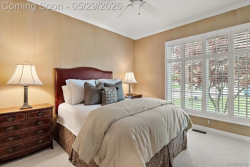 2570 Stoneykirk Court Oakland Charter Township MI 48306