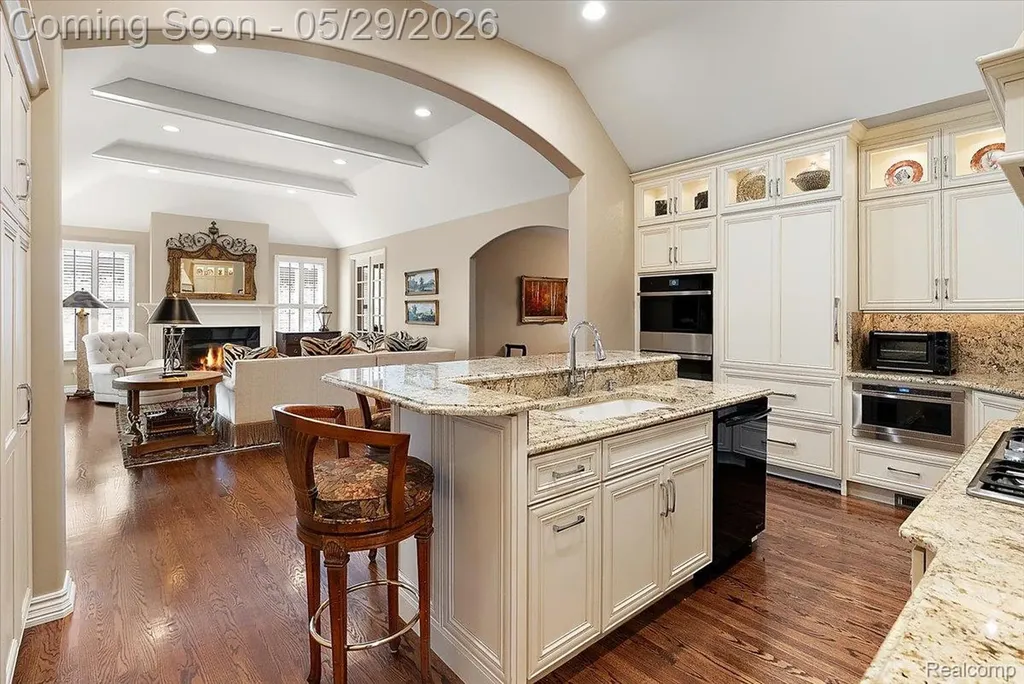 2570 Stoneykirk Court Oakland Charter Township MI 48306