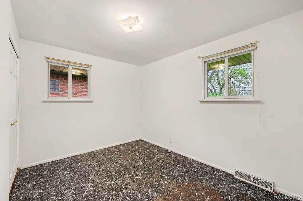 3688 Breaker Street Waterford Charter Township MI 48329