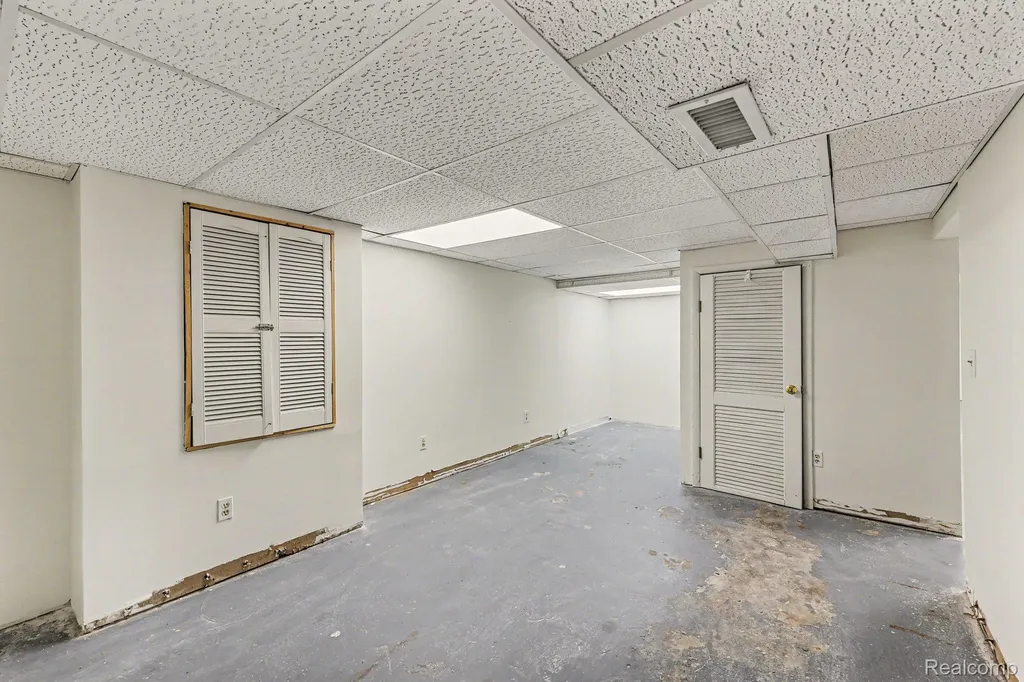 3688 Breaker Street Waterford Charter Township MI 48329