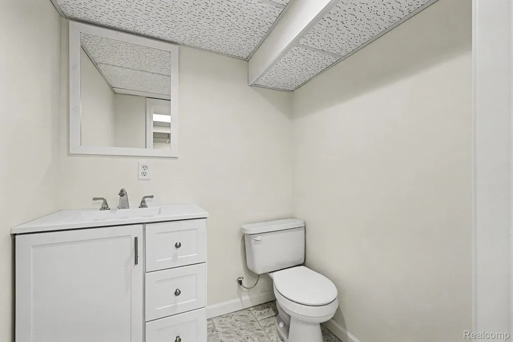 3688 Breaker Street Waterford Charter Township MI 48329