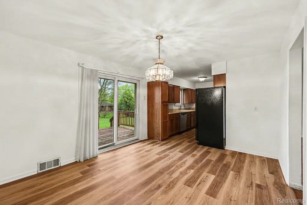 3688 Breaker Street Waterford Charter Township MI 48329