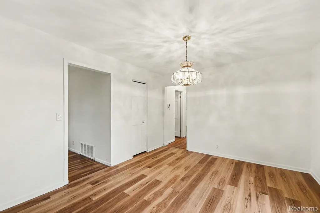3688 Breaker Street Waterford Charter Township MI 48329