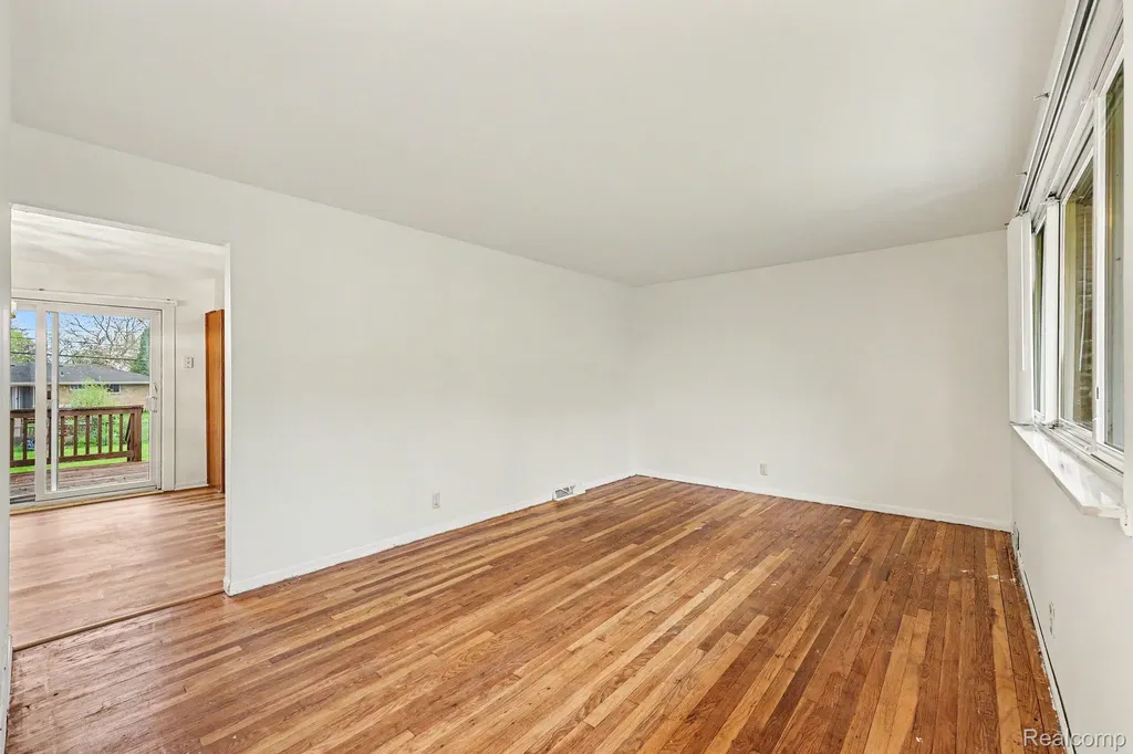 3688 Breaker Street Waterford Charter Township MI 48329