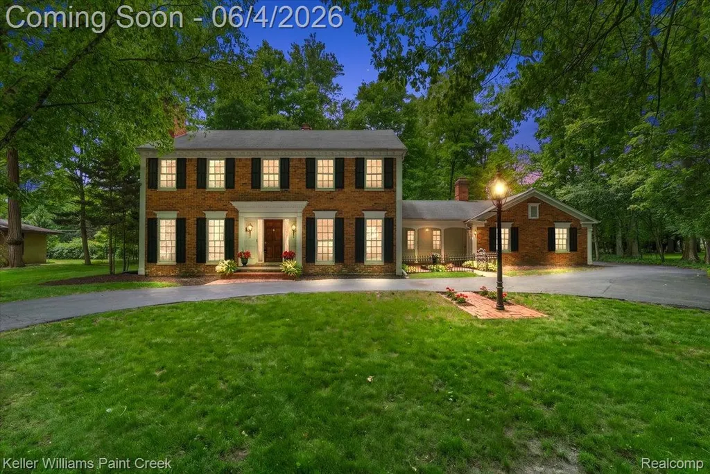 32845 Long Bow Court Beverly Hills Village MI 48025
