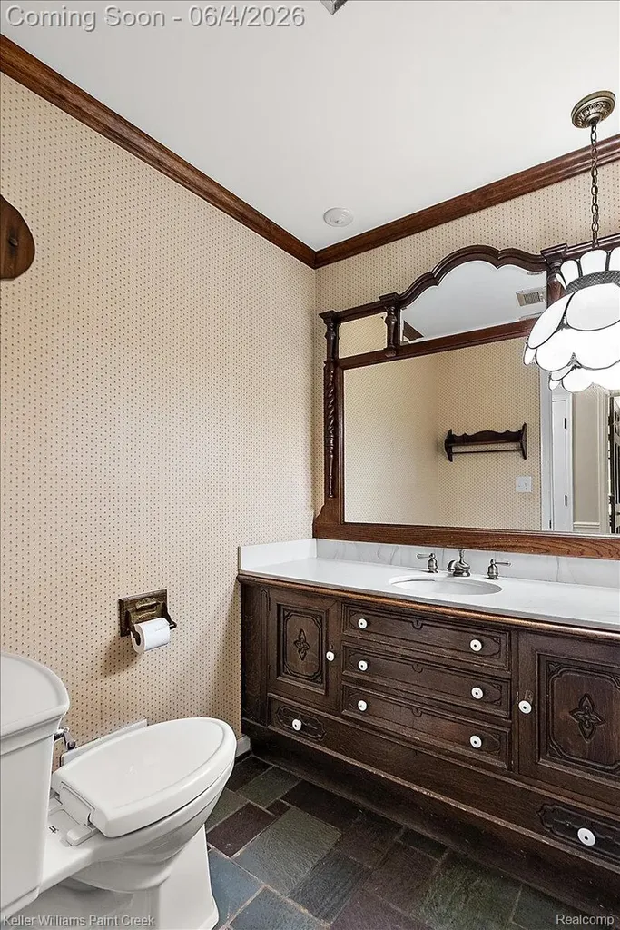 32845 Long Bow Court Beverly Hills Village MI 48025