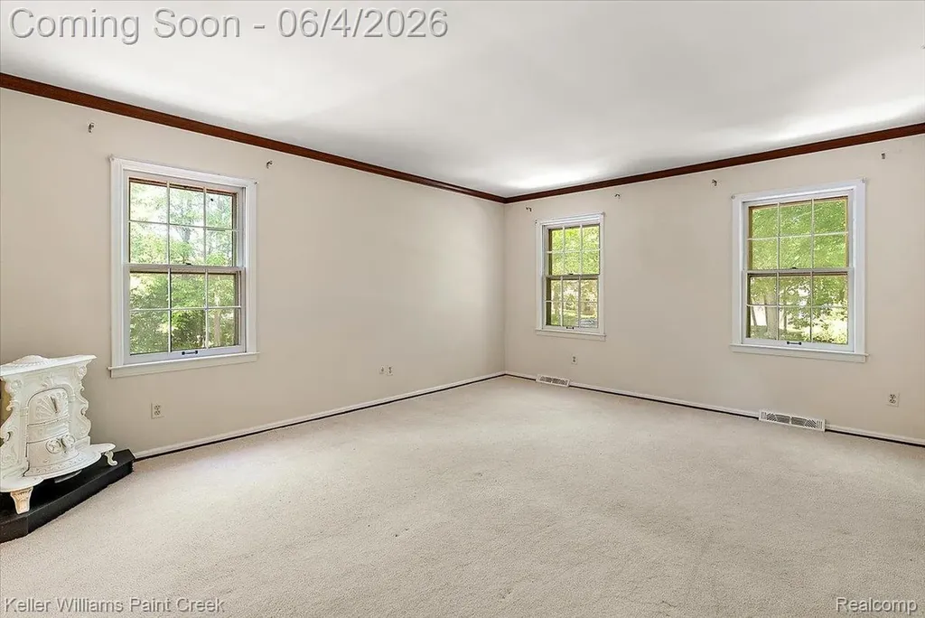 32845 Long Bow Court Beverly Hills Village MI 48025