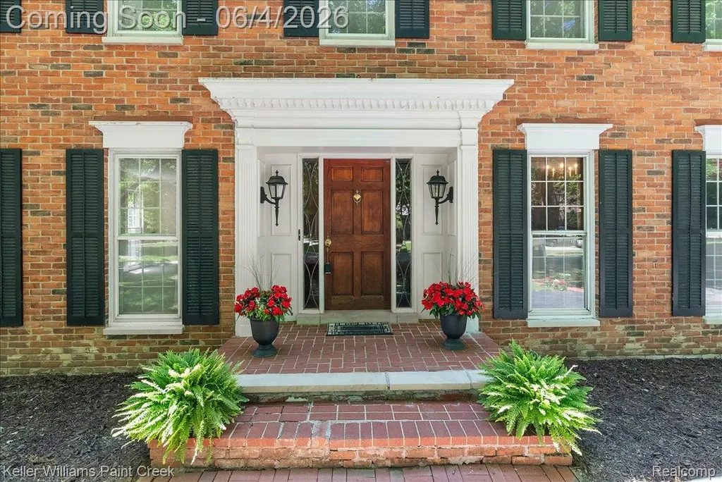 32845 Long Bow Court Beverly Hills Village MI 48025
