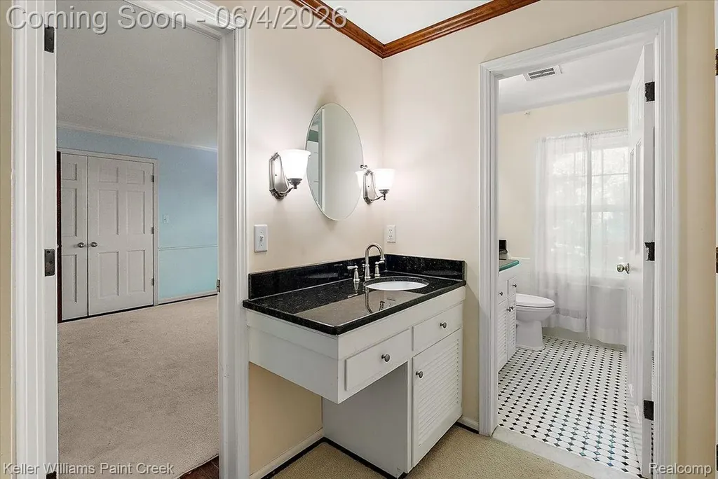 32845 Long Bow Court Beverly Hills Village MI 48025