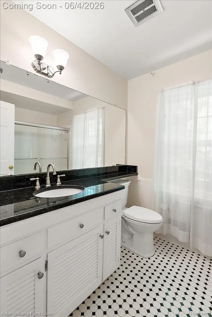 32845 Long Bow Court Beverly Hills Village MI 48025