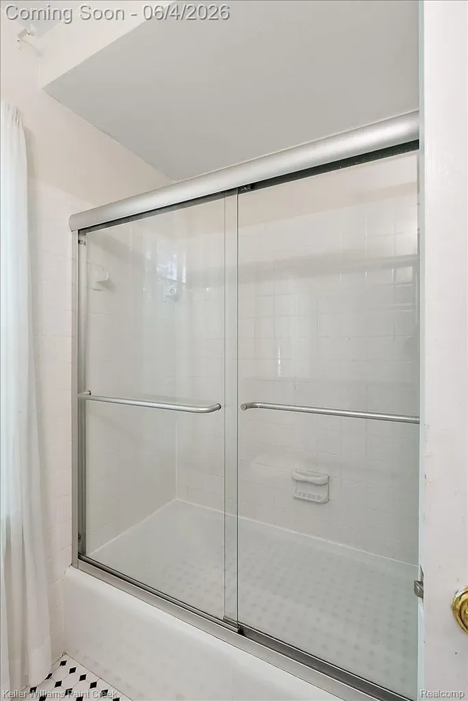 32845 Long Bow Court Beverly Hills Village MI 48025