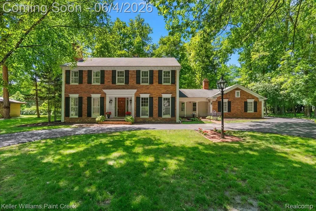 32845 Long Bow Court Beverly Hills Village MI 48025