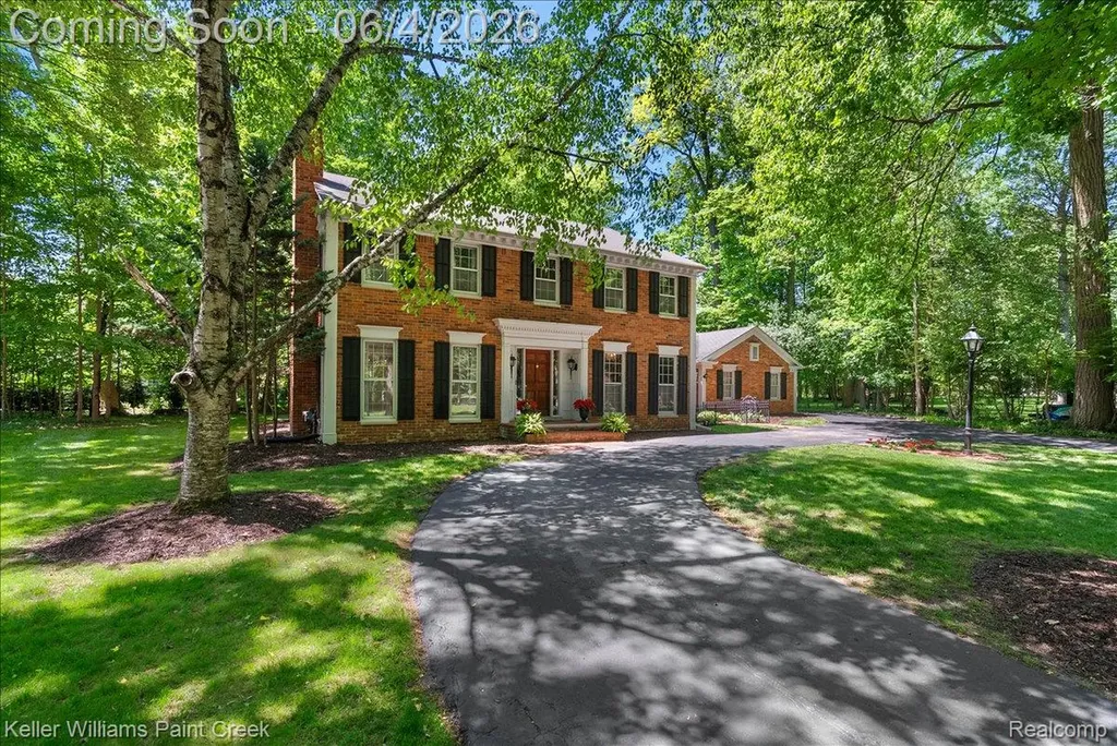 32845 Long Bow Court Beverly Hills Village MI 48025