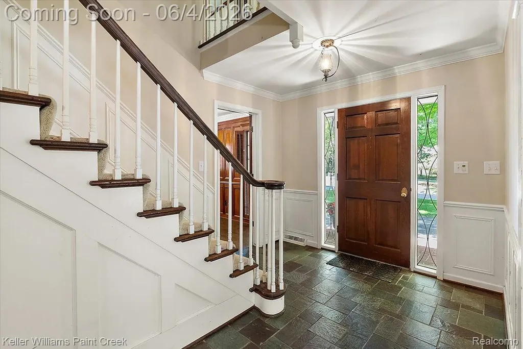 32845 Long Bow Court Beverly Hills Village MI 48025