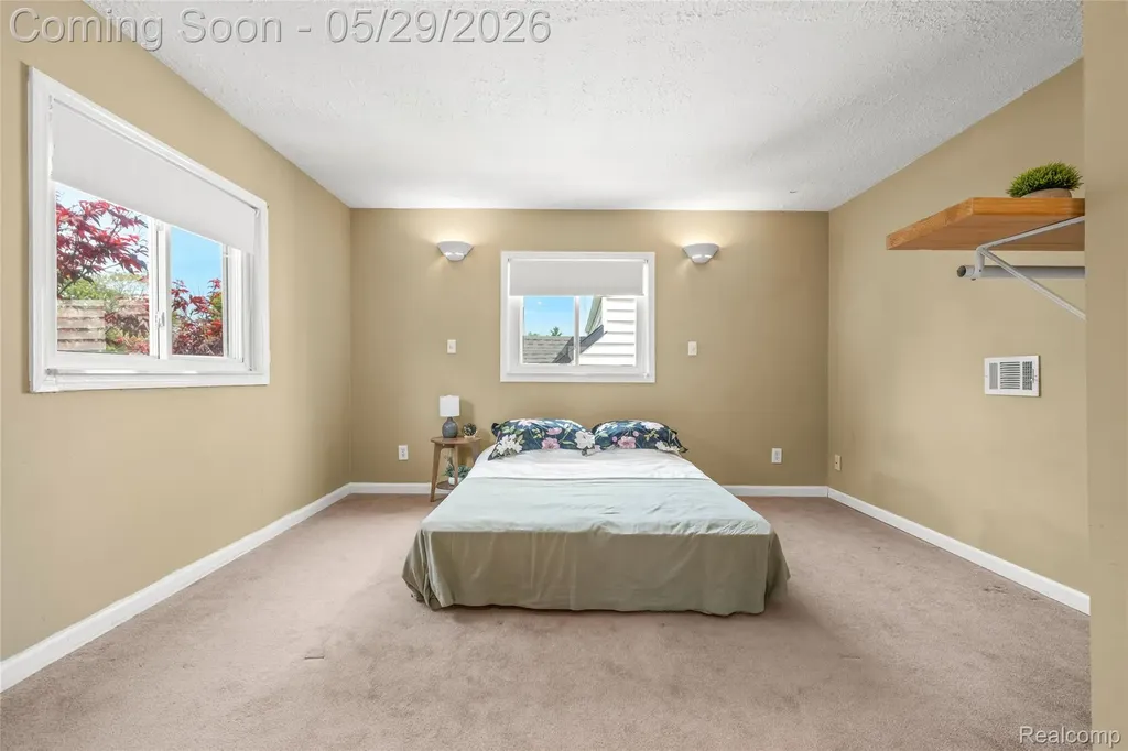 1019 Hoffman Avenue Royal Oak City MI 48067