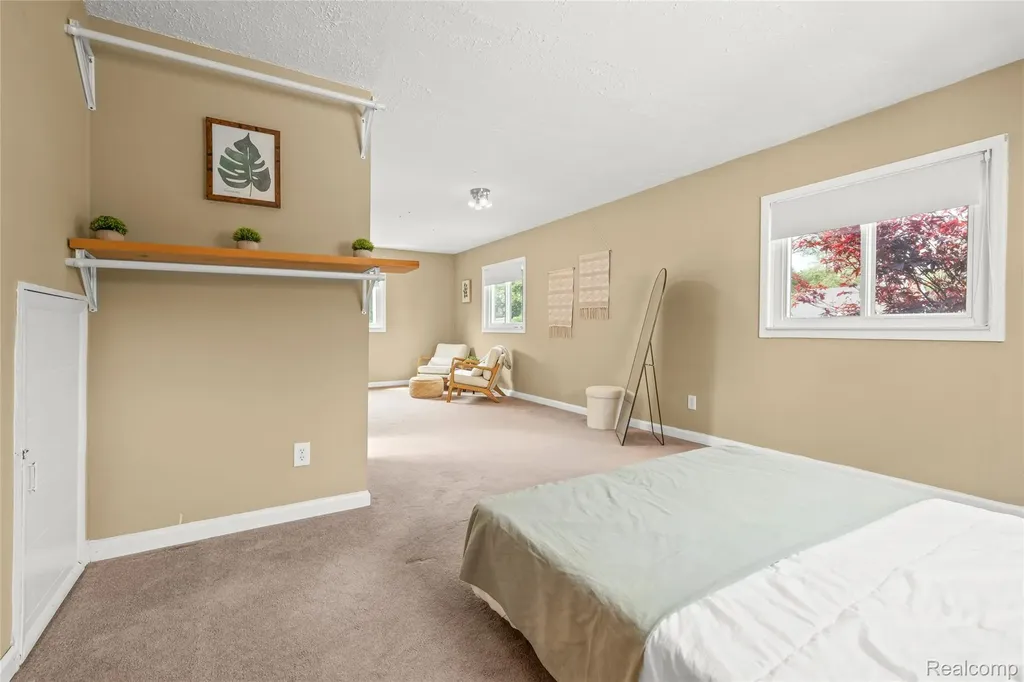 1019 Hoffman Avenue Royal Oak City MI 48067