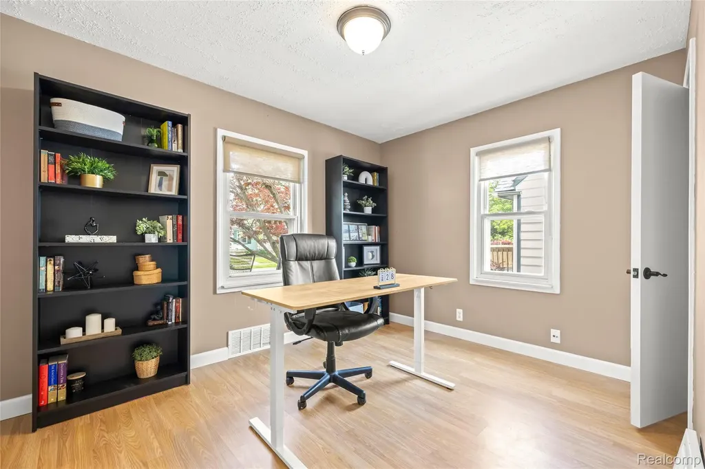 1019 Hoffman Avenue Royal Oak City MI 48067