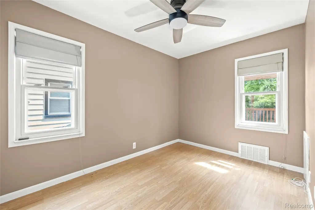 1019 Hoffman Avenue Royal Oak City MI 48067