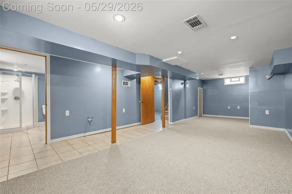 1019 Hoffman Avenue Royal Oak City MI 48067