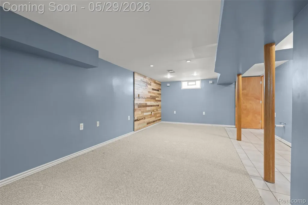 1019 Hoffman Avenue Royal Oak City MI 48067