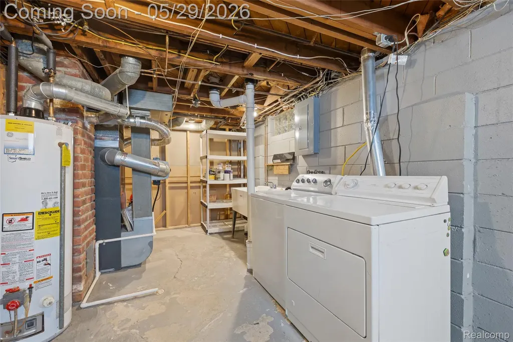 1019 Hoffman Avenue Royal Oak City MI 48067