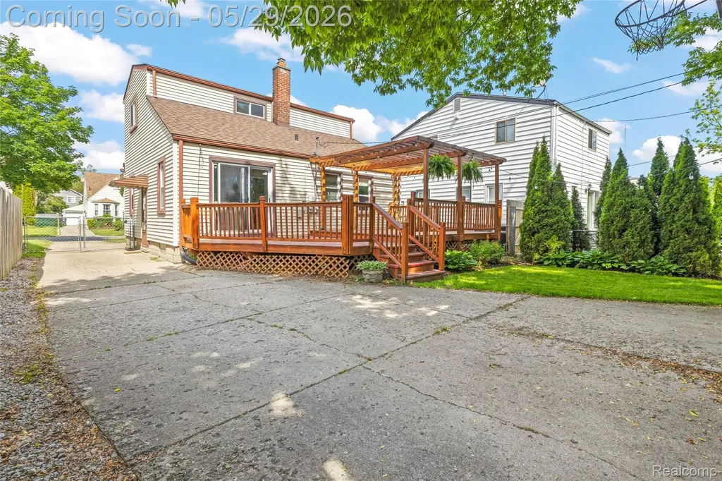 1019 Hoffman Avenue Royal Oak City MI 48067