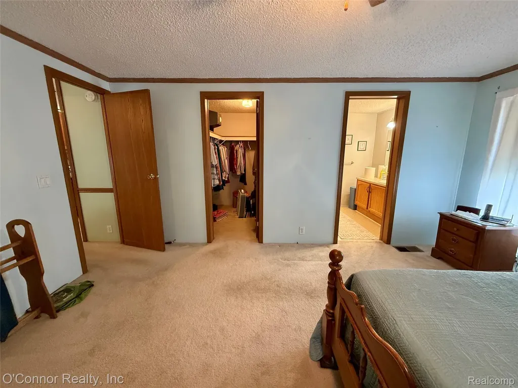 3333 Ravenswood Road Marysville City MI 48040