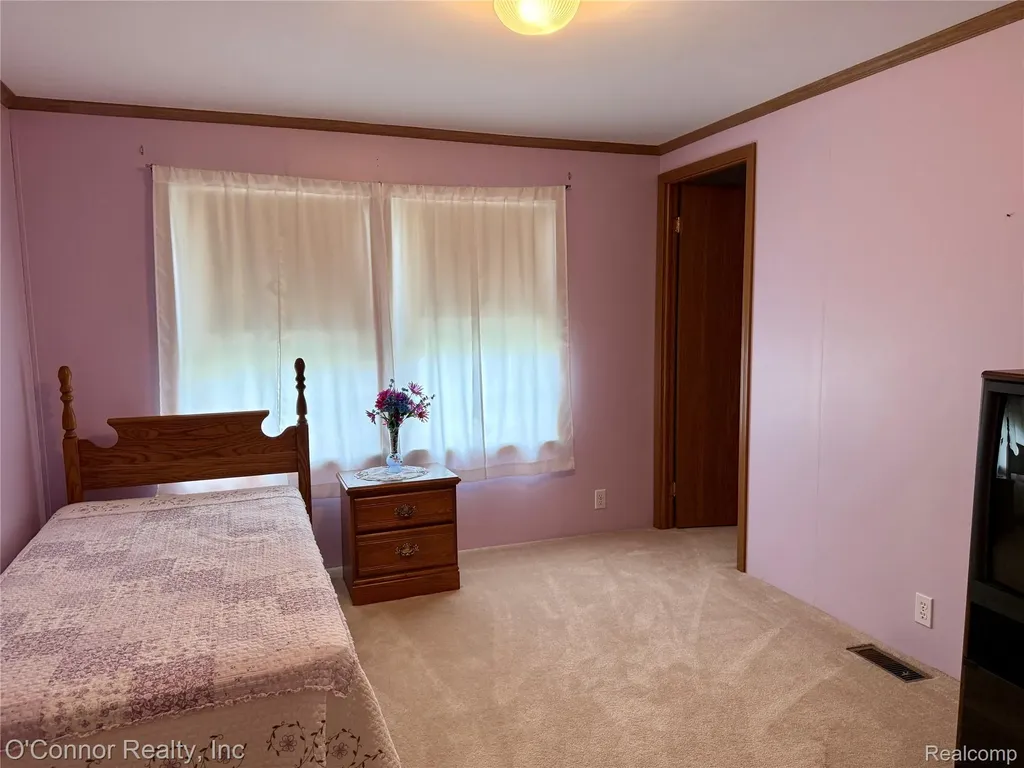 3333 Ravenswood Road Marysville City MI 48040