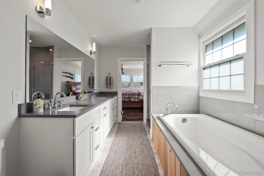 6390 Commerce Road West Bloomfield Charter Township MI 48324
