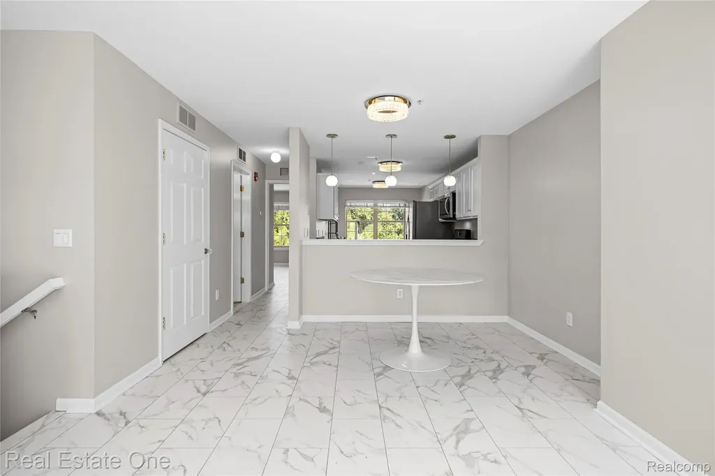 160 Sandy Lane Walled Lake City MI 48390