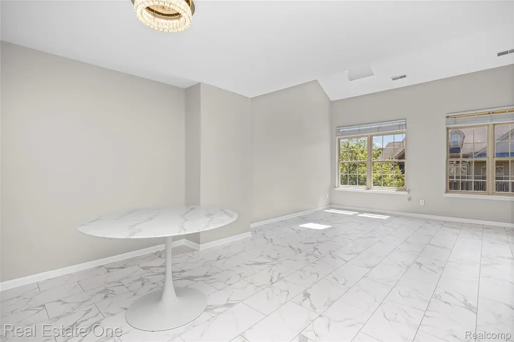 160 Sandy Lane Walled Lake City MI 48390