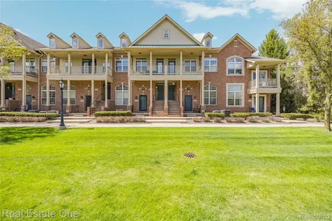 160 Sandy Lane Walled Lake City MI 48390