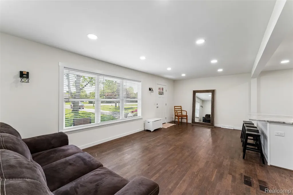 6333 N Beck Road Canton Charter Township MI 48187