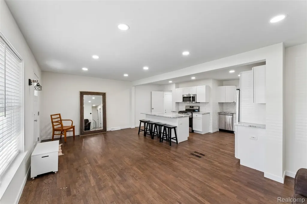 6333 N Beck Road Canton Charter Township MI 48187